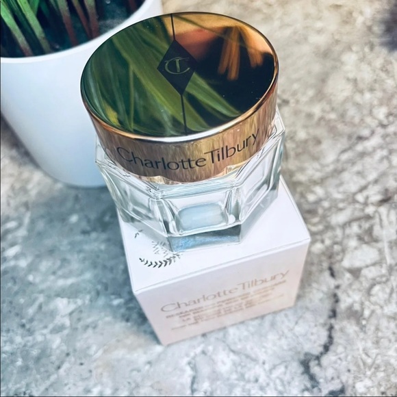 Charlotte Tilbury ✨Magic Cream✨ (1.0oz/30ml) BNIB - Picture 5 of 12